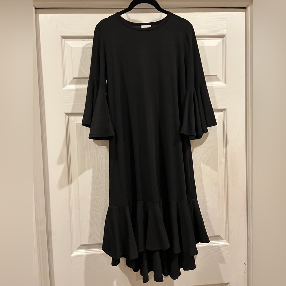 Lue La roe Elegant Black Ruffle Hem Dress